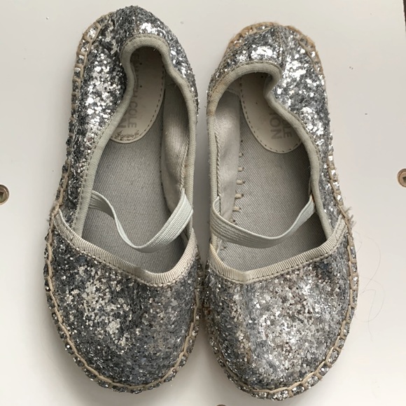 Girls size 9 silver sparkly Kenneth Cole espadrilles - Picture 1 of 6